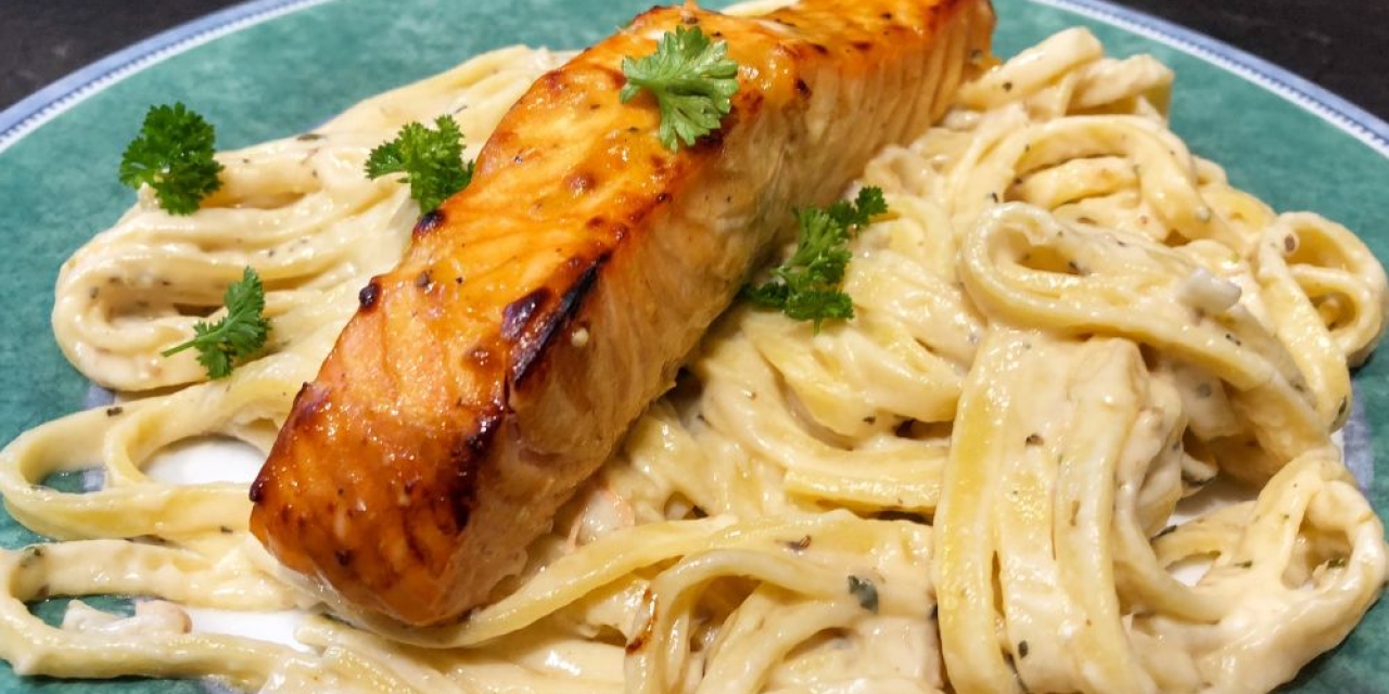 Tagliatelle s lososom i limunom – savršen spoj svježine i kremaste teksture