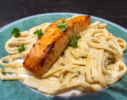 Tagliatelle s lososom i limunom – savršen spoj svježine i kremaste teksture